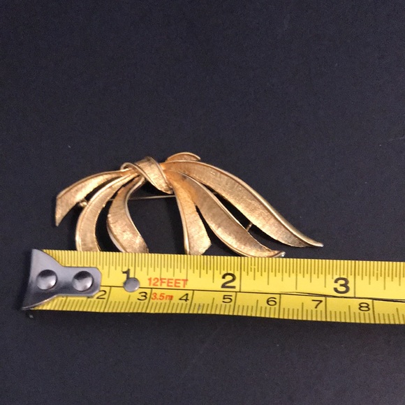 Vintage Napier pin brooch - Picture 5 of 5